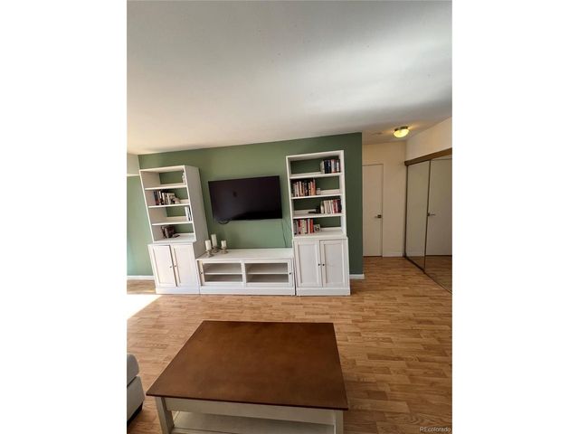 1121 Albion St 607, Denver, CO 80220