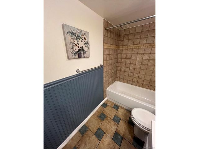 1121 Albion St 607, Denver, CO 80220