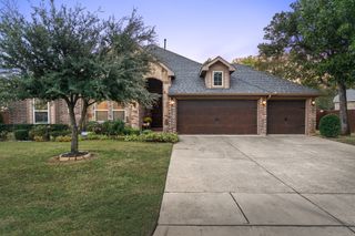 519 Pine Island Circle, Mansfield, TX 76063