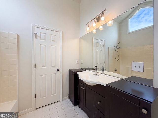 5939 Farmbrook Lane, Rex, GA 30273