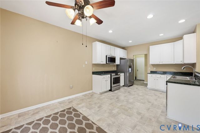 14719 Clover Ridge Ln, Chesterfield, VA 23832