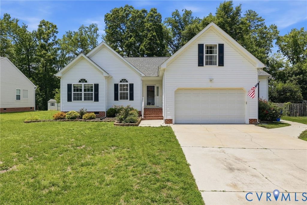 14719 Clover Ridge Ln, Chesterfield, VA 23832