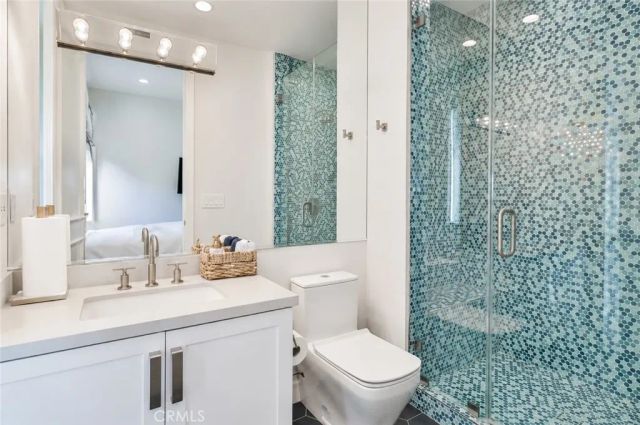 3815 Marfield, Tarzana, CA 91356