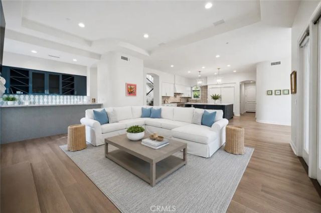 3815 Marfield, Tarzana, CA 91356