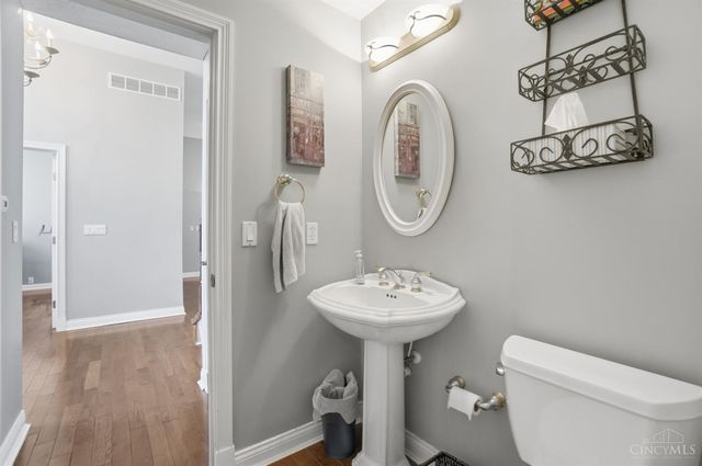 6335 Kaitlyn Court, Cincinnati, OH 45248