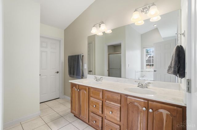 6335 Kaitlyn Court, Cincinnati, OH 45248