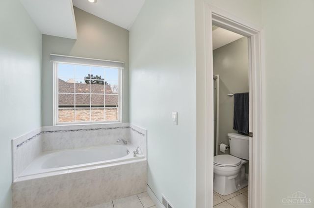 6335 Kaitlyn Court, Cincinnati, OH 45248