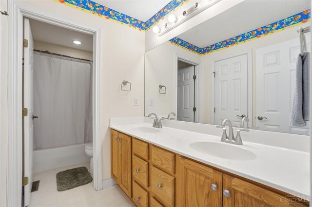 6335 Kaitlyn Court, Cincinnati, OH 45248