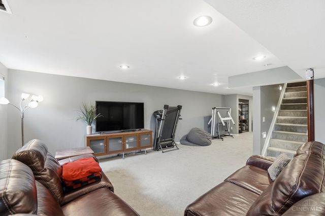 6335 Kaitlyn Court, Cincinnati, OH 45248