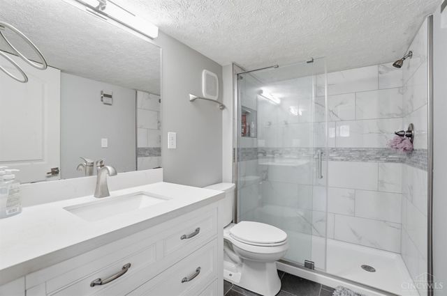 6335 Kaitlyn Court, Cincinnati, OH 45248