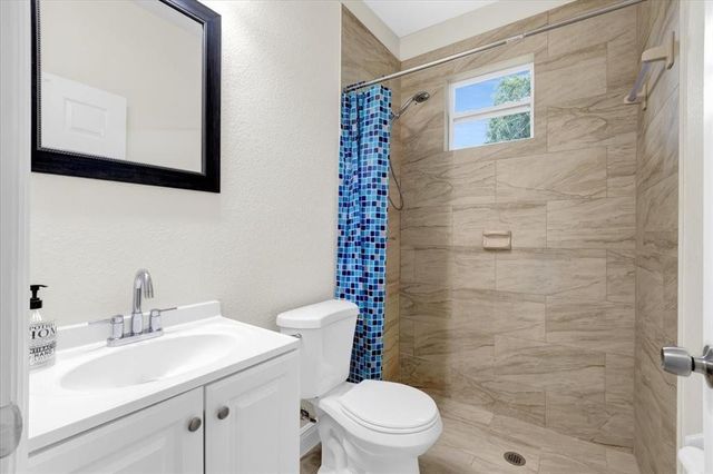 306 N 18th Court 2, Fort Pierce, FL 34950