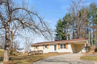 210 N Randolph Avenue, Landrum, SC 29356