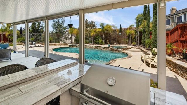33982 Baystone Street, Temecula, CA 92592