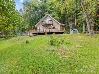 128 Rome Beauty Road, Waynesville, NC 28785