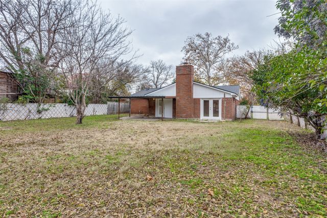 5828 Westhaven Drive, Fort Worth, TX 76132