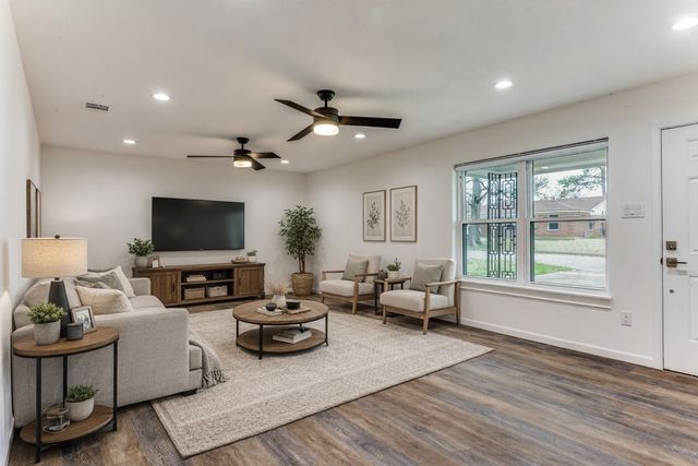 5828 Westhaven Drive, Fort Worth, TX 76132