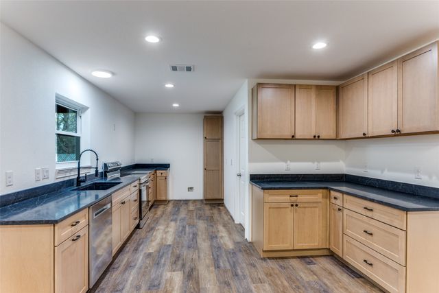 5828 Westhaven Drive, Fort Worth, TX 76132