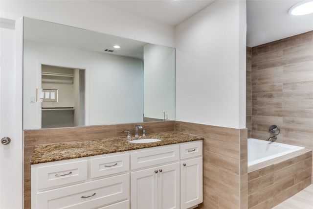 5828 Westhaven Drive, Fort Worth, TX 76132