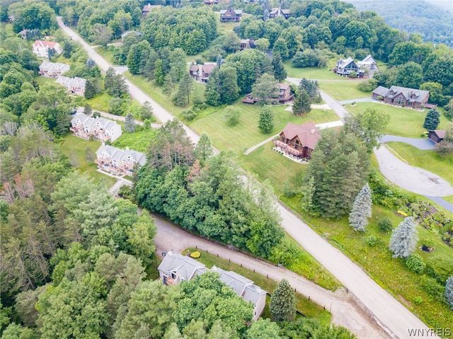 504 Deer Crossing Road, Ellicottville, NY 14731