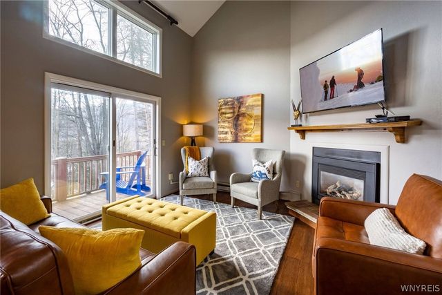 504 Deer Crossing Road, Ellicottville, NY 14731