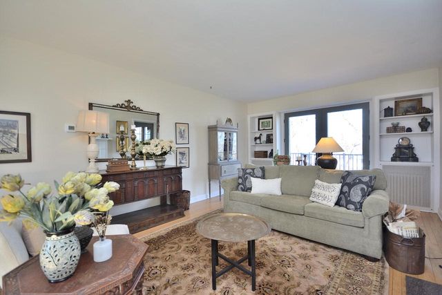 306 Highland AVENUE, Hartford, WI 53027