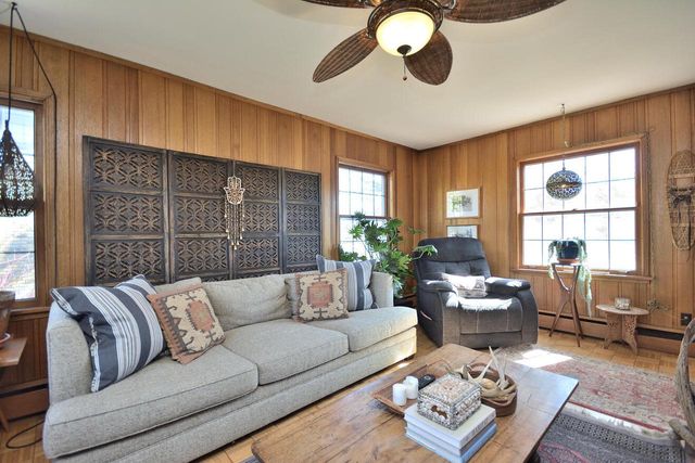 306 Highland AVENUE, Hartford, WI 53027