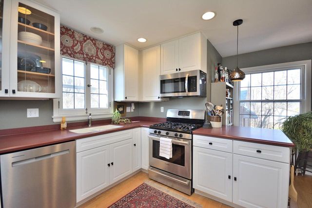 306 Highland AVENUE, Hartford, WI 53027