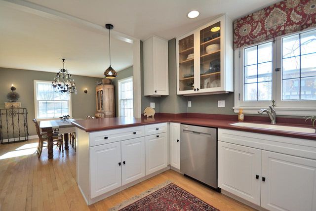 306 Highland AVENUE, Hartford, WI 53027