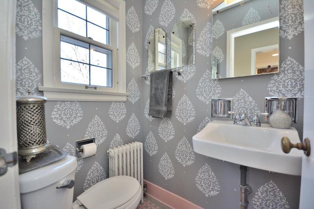 306 Highland AVENUE, Hartford, WI 53027