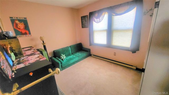 98 Sutton Park Road, Poughkeepsie, NY 12603