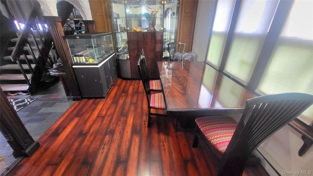 98 Sutton Park Road, Poughkeepsie, NY 12603