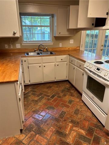 965 Wildwood Avenue, Mobile, AL 36609