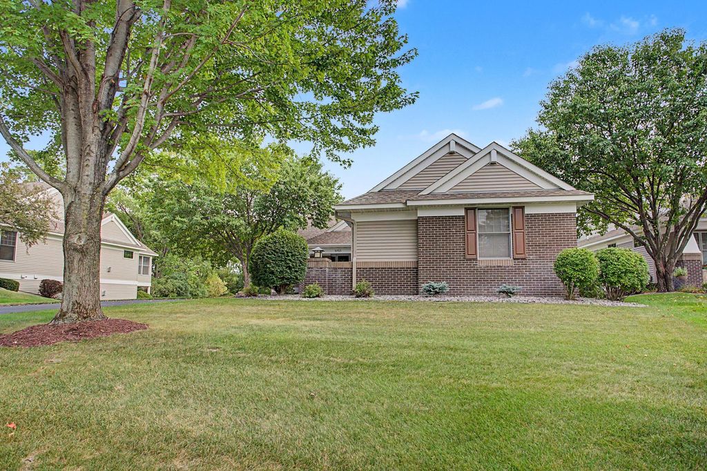 9753 Wedgewood Circle, Woodbury, MN 55125 — photo 4