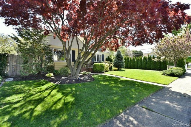 2115 Jefferson Street, Merrick, NY 11566