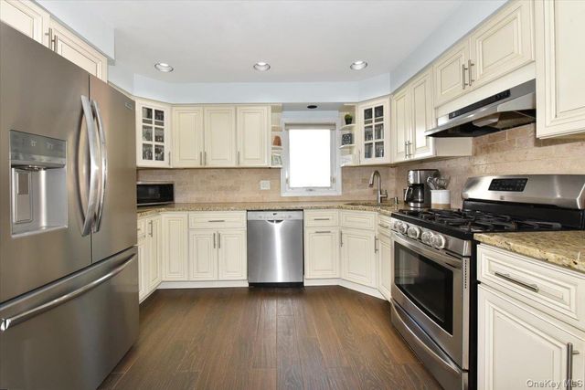 2115 Jefferson Street, Merrick, NY 11566
