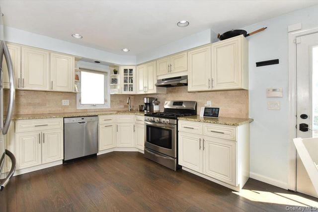 2115 Jefferson Street, Merrick, NY 11566