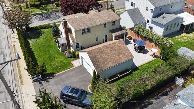 2115 Jefferson Street, Merrick, NY 11566