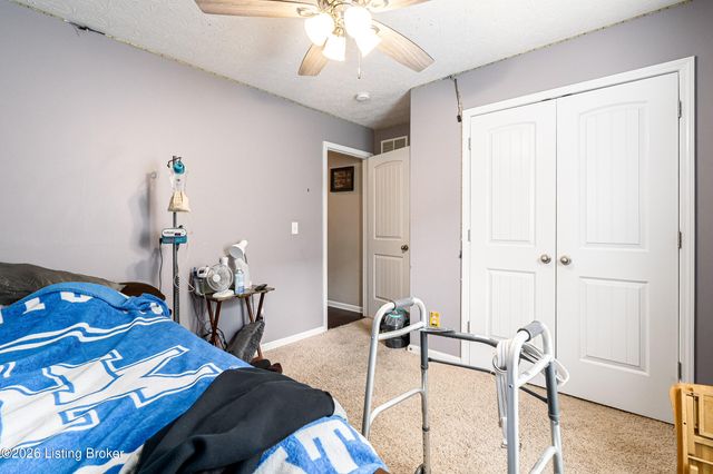 7803 Hepatica Dr, Louisville, KY 40258