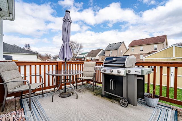 7803 Hepatica Dr, Louisville, KY 40258