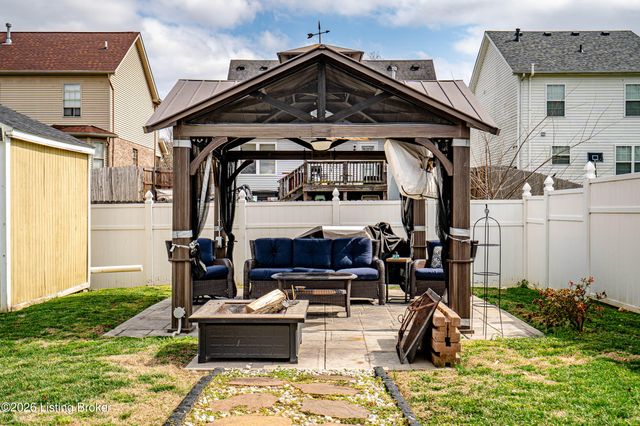 7803 Hepatica Dr, Louisville, KY 40258