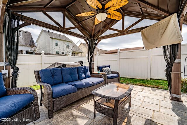 7803 Hepatica Dr, Louisville, KY 40258