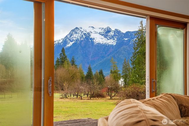 37731 Swede Heaven Road, Arlington, WA 98223