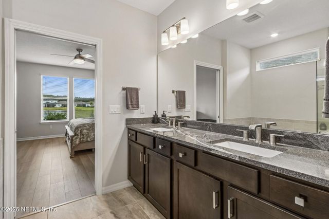 517 CONTINUUM Loop, Yulee, FL 32097