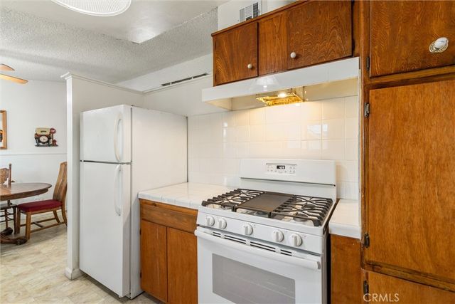 12918 Pinney, Pacoima, CA 91331