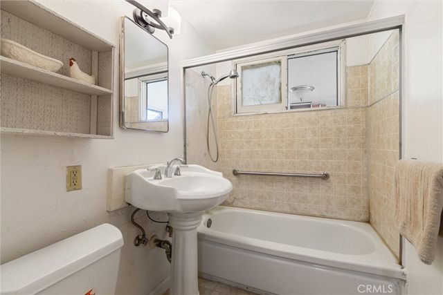 12918 Pinney, Pacoima, CA 91331