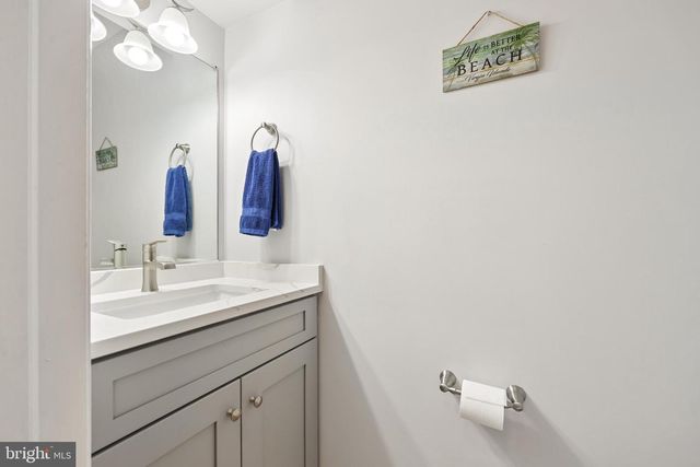 4534 SHOAL CREEK CT, Alexandria, VA 22312