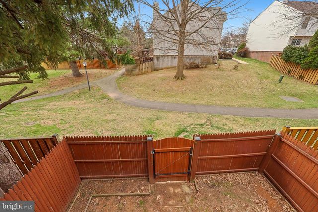 4534 SHOAL CREEK CT, Alexandria, VA 22312