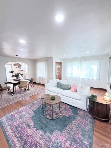 523 N Clay Avenue, Ferguson, MO 63135