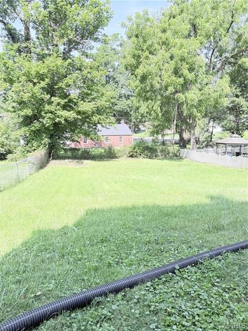 523 N Clay Avenue, Ferguson, MO 63135