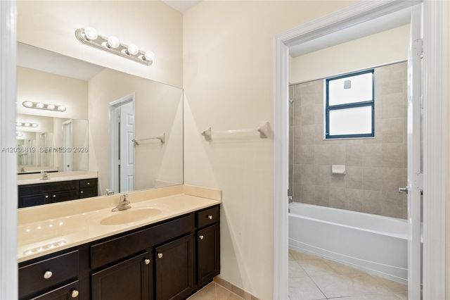 11606 SW 234th St, Homestead, FL 33032